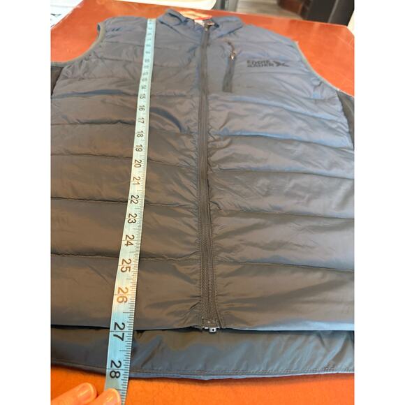 Eddie Bauer Men’s Lightweight Down 550 Insulation Full-Zip Vest, Size M (New) - Picture 3 of 7